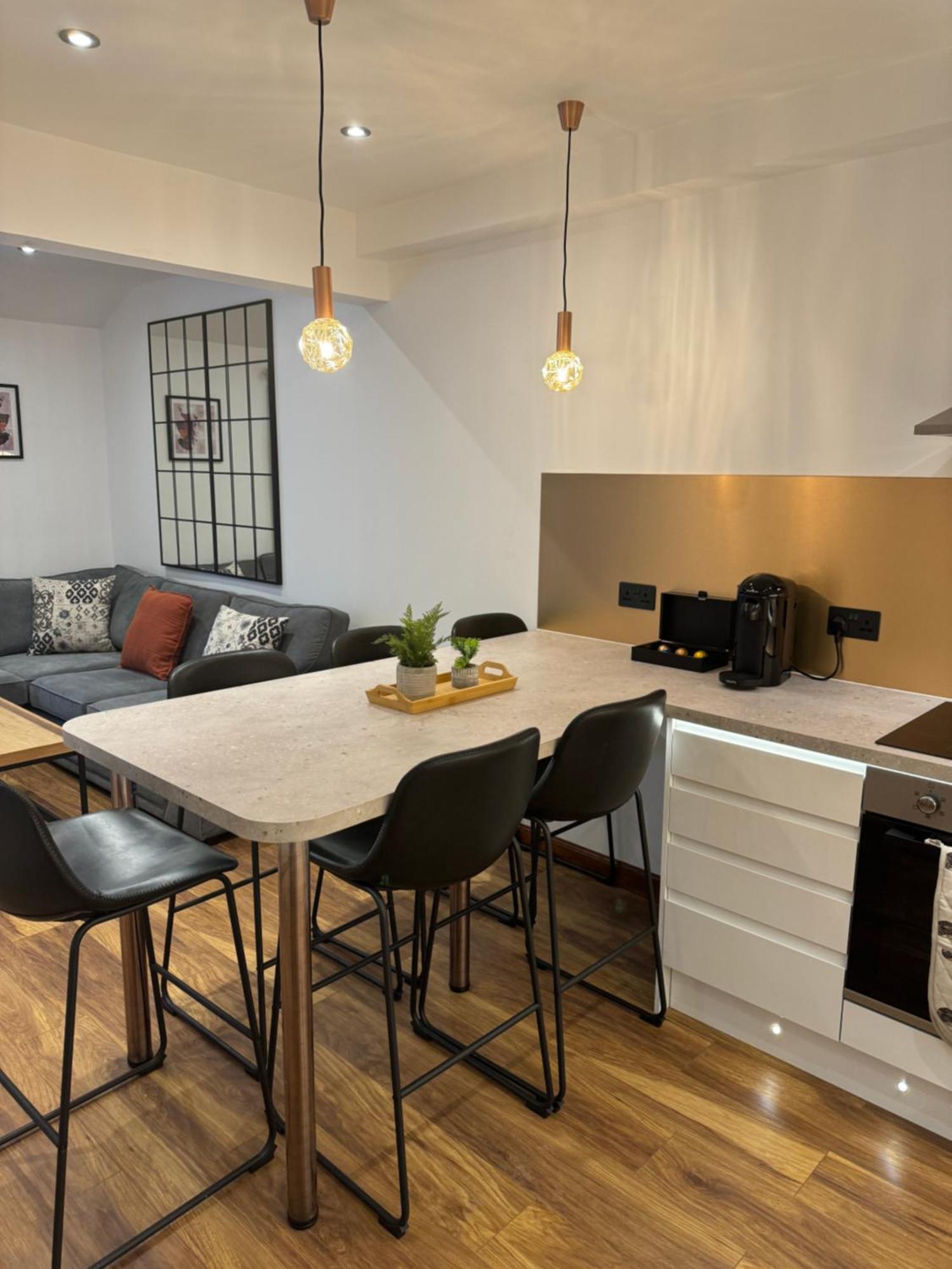 1 Sheraton Apartments フォート・ウィリアム エクステリア 写真